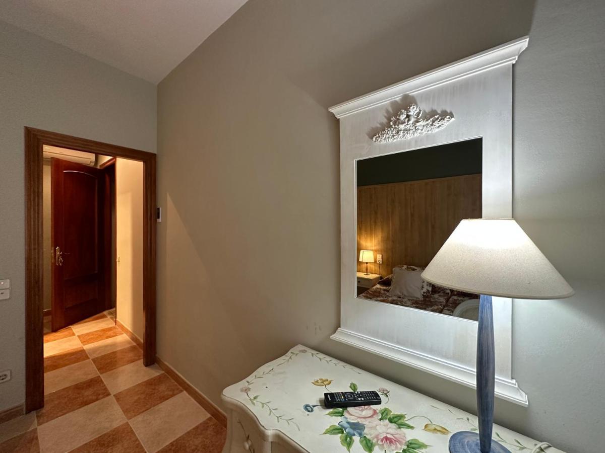 סרברה Hostal Bonavista מראה חיצוני תמונה