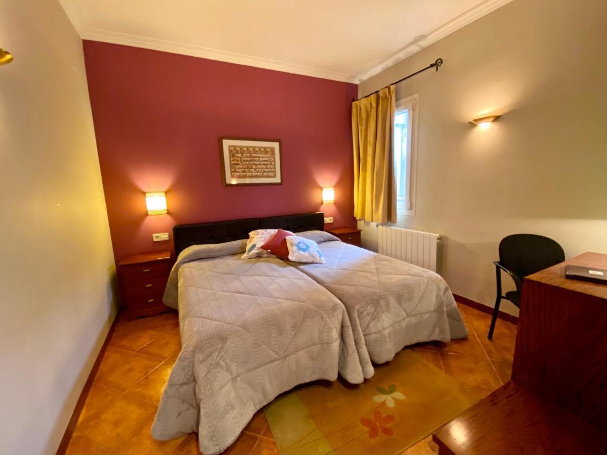 סרברה Hostal Bonavista מראה חיצוני תמונה
