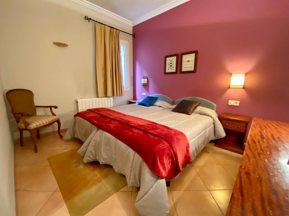 סרברה Hostal Bonavista מראה חיצוני תמונה