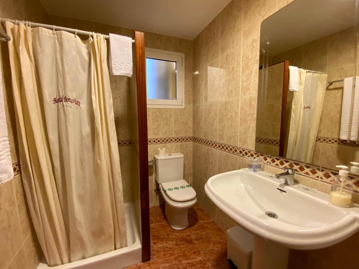 סרברה Hostal Bonavista מראה חיצוני תמונה